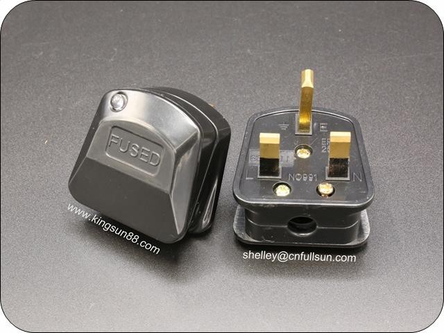 13A Briti elektripistik